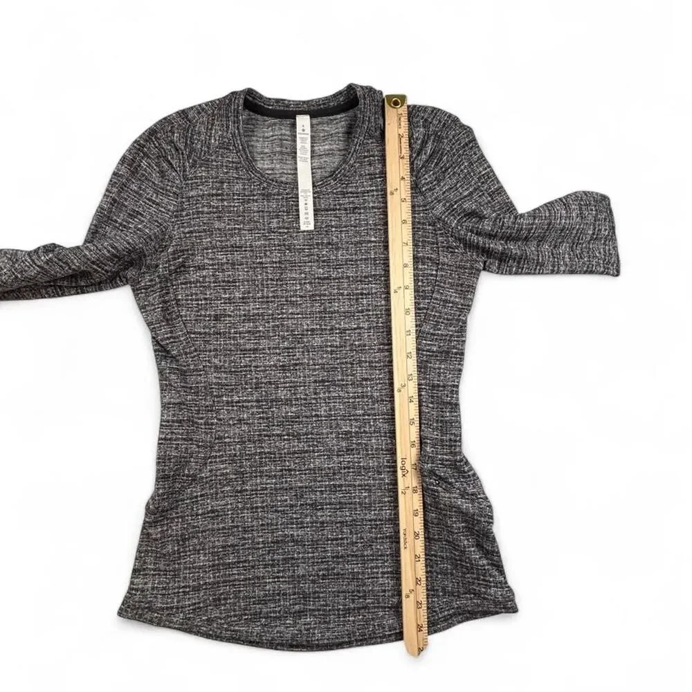 Lululemon Gray Heather Long Sleeve Running Top Women's Size 4 Zip Pocket